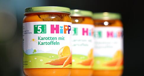 Hipp hat sein gesamtes Babykostgl&auml;schen-Sortiment bei Spar &Ouml;sterreich zur&uuml;ckgerufen. Es kann nicht ausgeschlossen werden, dass durch Manipulation in den Artikel "Gem&uuml;segl&auml;schen Karotte mit Kartoffel" 190 Gramm ein gef&auml;hrlicher Stoff eingebracht wurde, hie&szlig; es in einer Aussendung des Unternehmens. (zu dpa: &laquo;Rattengift in Babykost: Suche nach zweitem Glas ausgeweitet&raquo;)