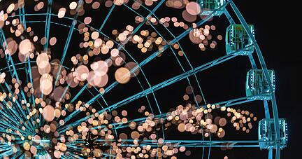 Stein des Anstoßes: Hohe Auflagen der Stadt haben das Riesenrad auf dem Weihnachtsmarkt verhindert. Schließlich wurde der ganze Funpark abgesagt.
Foto: Jhee/stock.adobe.com