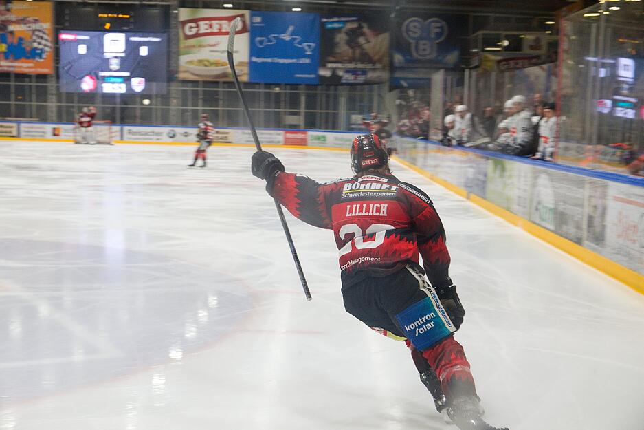 Spiel vier in der Playoff-Viertelfinalserie zwischen den Heilbronner Falken und den Memmingen Indians konnte schon die Entscheidung bringen. Spiel vier in der Playoff-Viertelfinalserie zwischen den Heilbronner Falken und den Memmingen Indians konnte schon die Entscheidung bringen.