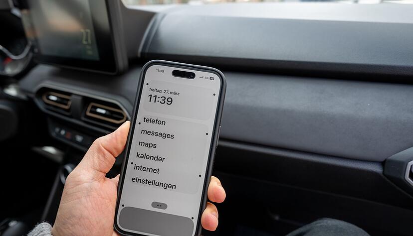 Animierte Punkte auf dem Display sollen gegen Reise&uuml;belkeit helfen: Denn sie zeigen die Bewegungen des Fahrzeugs an und sollen so die Verwirrung des Gleichgewichtsorgans mindern.