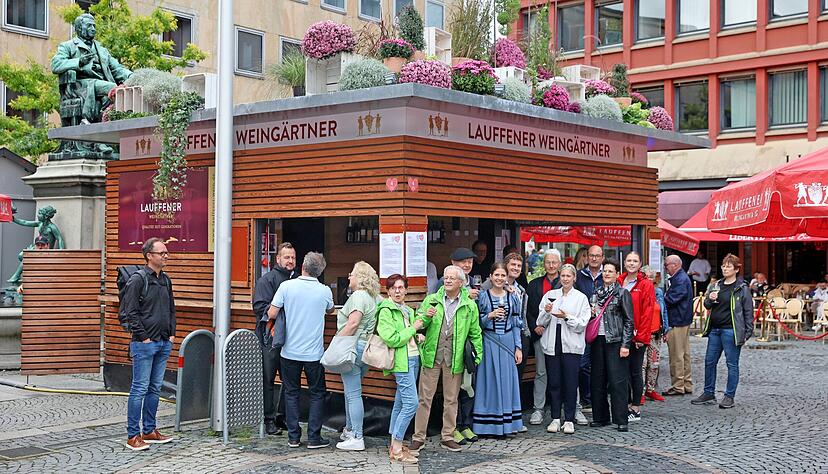 Auf Platz eins landete der von der Gärtnerei Supp aus Weinsberg-Gellmersbach veredelte Lauffener Stand. Er beeindruckte die Jury auch durch Architektur und Innenausstattung.