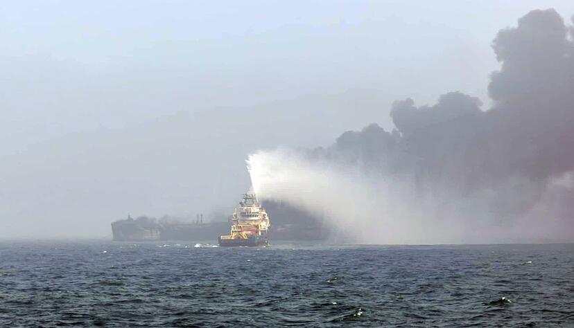 Vor der britischen K&uuml;ste sind ein &Ouml;ltanker und ein Frachtschiff zusammengesto&szlig;en.