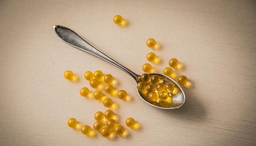 Nahrungsergänzungsmittel auf eigene Faust einnehmen? Davon raten Experten ab. Nahrungsergänzungsmittel auf eigene Faust einnehmen? Davon raten Experten ab.