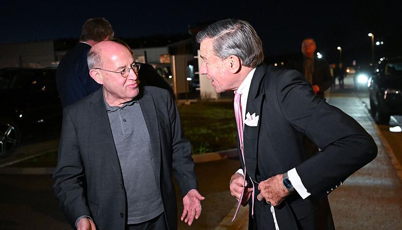 Wolfgang Grupp Senior ist einer Einladung von Gregor Gysi (Linke) nach T&uuml;bingen gefolgt.