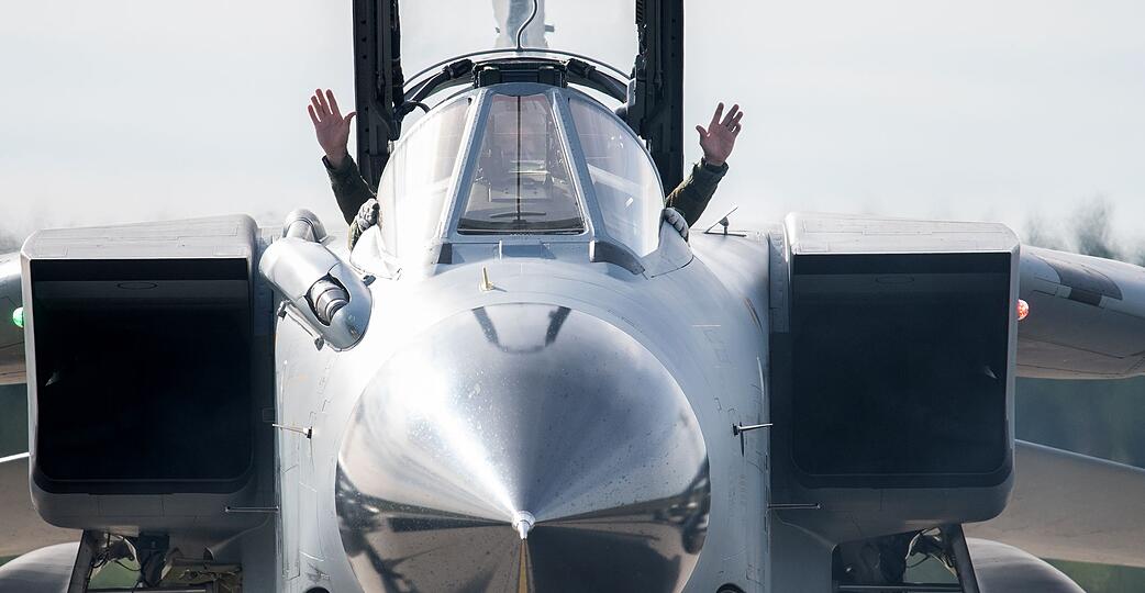 Tornado-Kampfjets sind in der Eifel stationiert, um im Ernstfall US-Atombomben einzusetzen. (Archivbild)