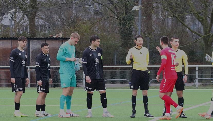 Der VfR Heilbronn wird bei seinem ersten Pflichtspiel 2026 wohl auf einen wichtigen Spieler wegen einer Sprunggelenksverletzung verzichten müssen. Der VfR Heilbronn wird bei seinem ersten Pflichtspiel 2026 wohl auf einen wichtigen Spieler wegen einer Sprunggelenksverletzung verzichten müssen.