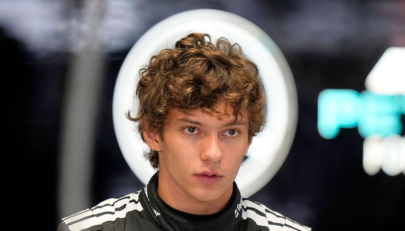 Kimi Antonelli stellt sein Profilbild auf Schwarz nach schwerer Hetze im Netz. Kimi Antonelli stellt sein Profilbild auf Schwarz nach schwerer Hetze im Netz.