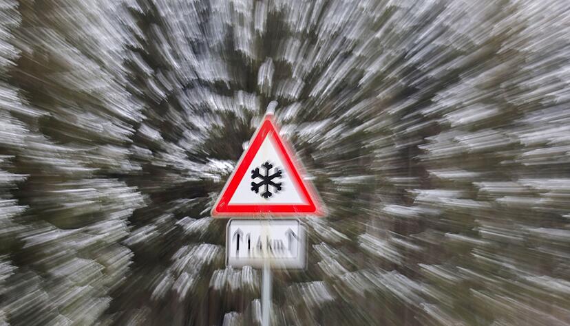 In den kommenden Tagen kann es zu glatten Stra&szlig;en kommen.