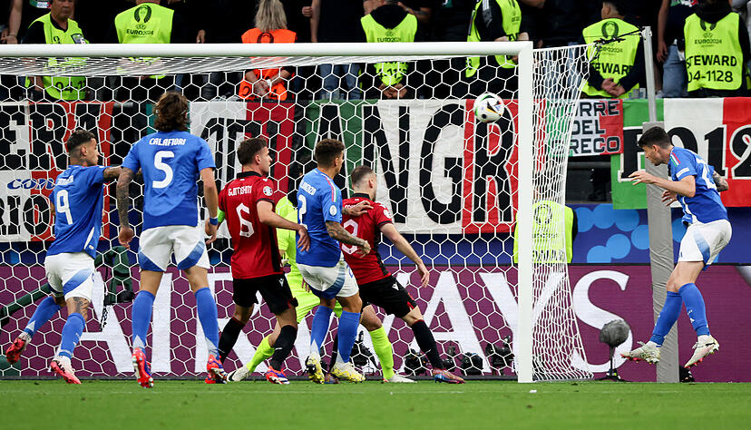 Italien gewinnt das Spiel gegen Albanien 2:1 bei der EM 2024.