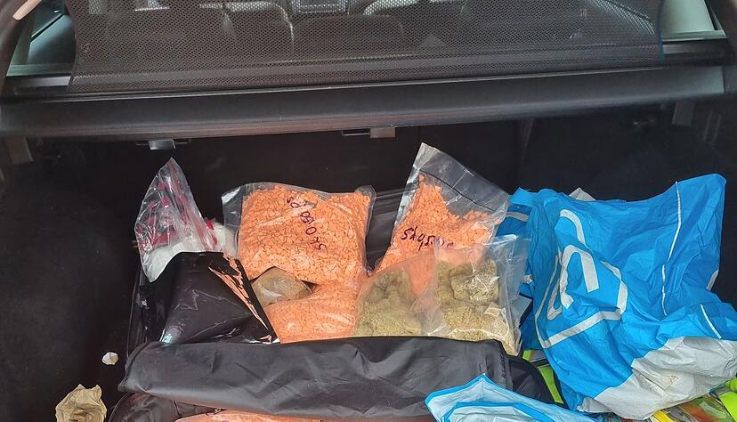 Ketamin ist eine synthetisch im Labor hergestellte Substanz. Ketamin ist eine synthetisch im Labor hergestellte Substanz.