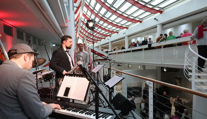 Das Katerfr&uuml;hst&uuml;ck im Museum W&uuml;rth an Neujahr verbindet Kunst, Musik und Kulinarik. Das andere Museum in Gaisbach, W&uuml;rth 2, hat ebenfalls ge&ouml;ffnet.