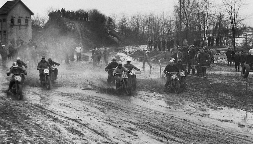 Es geht schon im ersten Jahr hoch her, als der RKV &bdquo;Solidarit&auml;t&ldquo; Frankenbach am 19. Januar 1969 zu seinem ersten Winter-Motocross einl&auml;dt.
