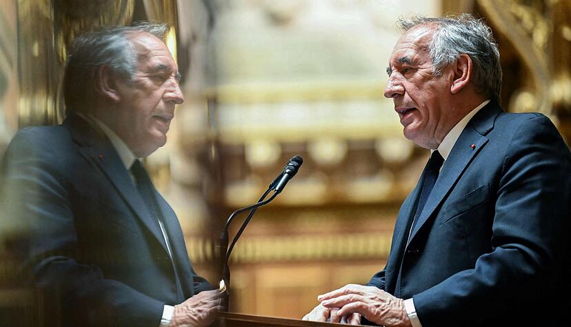 Bayrous Kabinett hat keine eigene Mehrheit im Parlament.