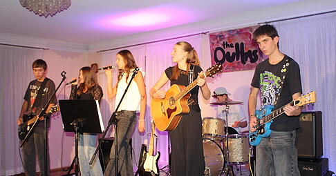 Newcomer aus Pfedelbach: Die Band Outlines. 
Foto: Stefanie Jani