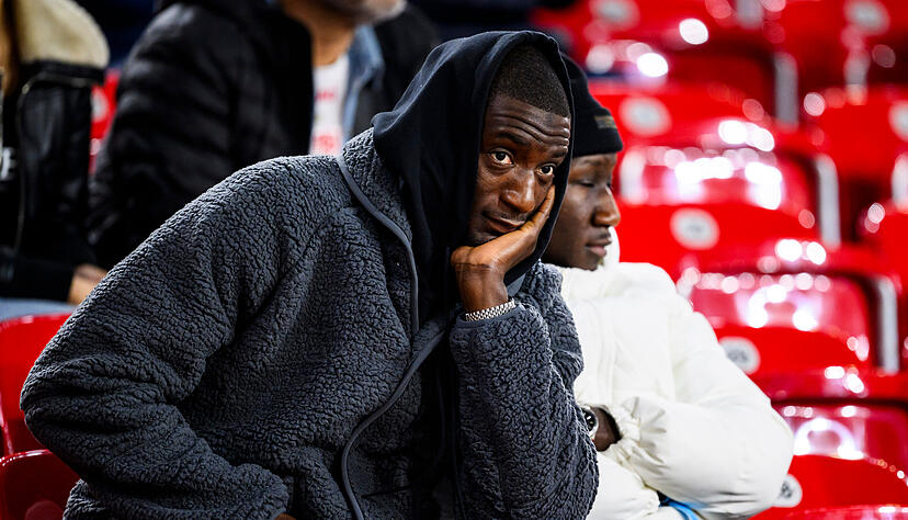 Der Wechsel von Serhou Guirassy vom VfB Stuttgart zu Borussia Dortmund wankt wohl leicht. Der Wechsel von Serhou Guirassy vom VfB Stuttgart zu Borussia Dortmund wankt wohl leicht.
