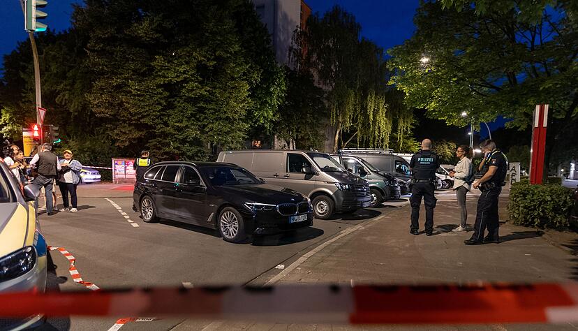 Ein Mann im pychischen Ausnahmezustand wurde von Spezialkräften der Polizei in Hamburg überwältigt.