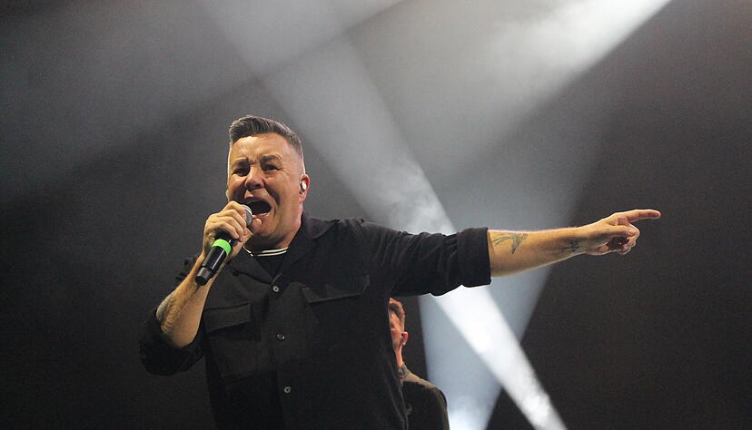 Fingerzeig: Sänger Ken Casey von den Dropkick Murphys. Fingerzeig: Sänger Ken Casey von den Dropkick Murphys.