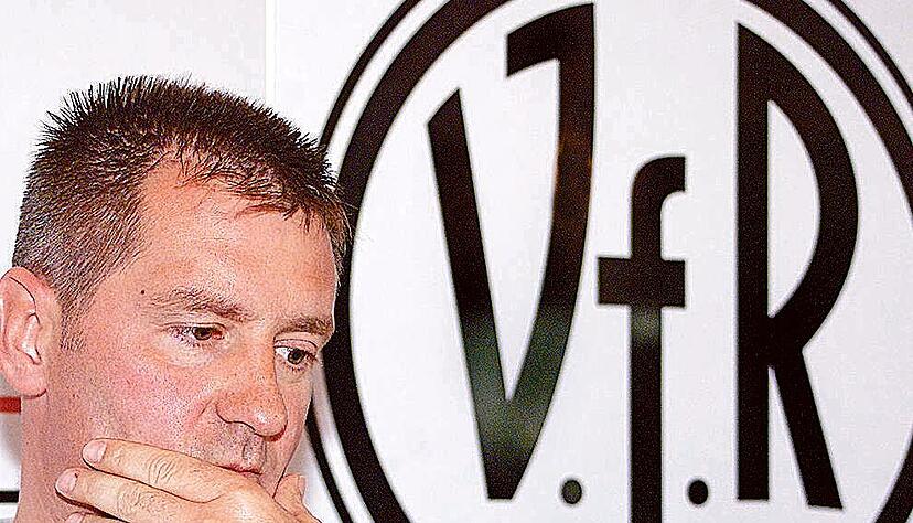Auch der Ex-Nationaltorhüter Eike Immer trainierte den VfR.
Foto: Archiv/Veigel Auch der Ex-Nationaltorhüter Eike Immer trainierte den VfR.
Foto: Archiv/Veigel