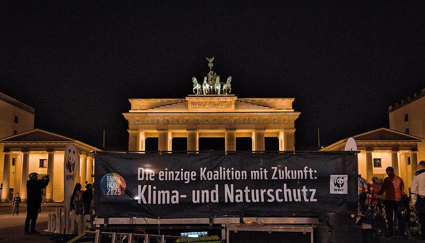 Das Brandenburger Tor vor Start der Aktion.