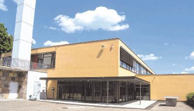 In die derzeitige Grundschule soll die Bischof-von-Lipp-Schule einziehen. Sie ist noch in Containern beim Bolzplatz untergebracht.Foto: Archiv/Doll In die derzeitige Grundschule soll die Bischof-von-Lipp-Schule einziehen. Sie ist noch in Containern beim Bolzplatz untergebracht.Foto: Archiv/Doll