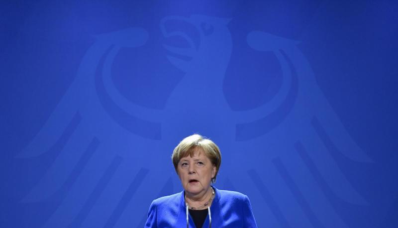 Bundeskanzlerin Angela Merkel (CDU) hat eine umgehende Umsetzung der Einreisebeschränkungen für Nicht-EU-Bürger nach Deutschland zugesagt. Bundeskanzlerin Angela Merkel (CDU) hat eine umgehende Umsetzung der Einreisebeschränkungen für Nicht-EU-Bürger nach Deutschland zugesagt.