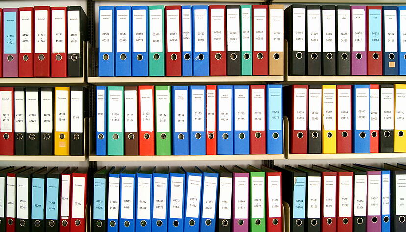 Durch die Einführung der E-Akte sollen Papierakten der Vergangenheit angehören. Durch die Einführung der E-Akte sollen Papierakten der Vergangenheit angehören.