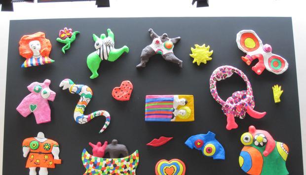 Niki-de-Saint-Phalle-Ausstellung in Hall