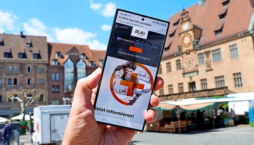 Die Heilbronner CDU- Fraktion fordert ein WLAN-Aus am Marktplatz, um die Sicherheit an Heilbronns Brennpunkt zu erhöhen. Die Heilbronner CDU- Fraktion fordert ein WLAN-Aus am Marktplatz, um die Sicherheit an Heilbronns Brennpunkt zu erhöhen.
