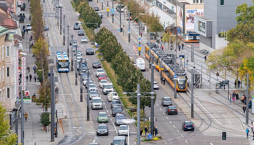 Eine Tageskarte für Stadtbahn und Bus kaufen und mehrere Tage nutzen: eine Aktion der Verkehrsbetriebe der Stadtwerke Heilbronn. Foto: Archiv Eine Tageskarte für Stadtbahn und Bus kaufen und mehrere Tage nutzen: eine Aktion der Verkehrsbetriebe der Stadtwerke Heilbronn. Foto: Archiv