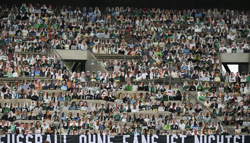Die Debatte &uuml;ber die R&uuml;ckkehr von Fans in die Stadien h&auml;lt weiter an.