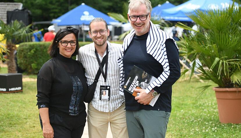 Gut gelaunt beim Bad Rappenauer Neckar-Cup (von links): Mine Cebeci, Pascal Weyhing und Franz B&ouml;llinger, gesch&auml;ftsf&uuml;hrender Gesellschafter der Falken.