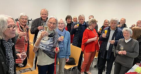 Wiedersehen nach 60 Jahren: Ehemalige des Geburtsjahrgangs 1946 haben sich am Hohenlohe-Gymnasium &Ouml;hringen getroffen.
