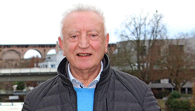 Dieter Distler hat mit seiner Unterschriftenaktion ein Volksbegehren angestoßen. Dieter Distler hat mit seiner Unterschriftenaktion ein Volksbegehren angestoßen.