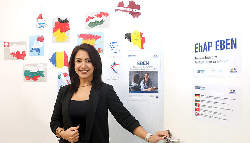 Gamze Cakmak ist Projektleiterin bei EhapEben im Bildungspark Heilbronn. Sie hilft EU-B&uuml;rgern bei der Integration.