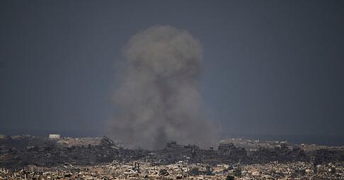 Das israelische Militär rückt auf die Stadt Gaza vor. Das israelische Militär rückt auf die Stadt Gaza vor.