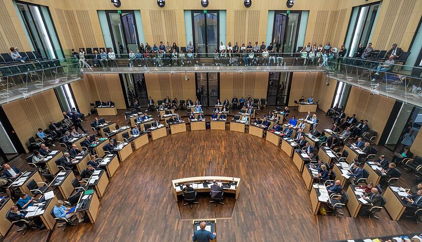Gr&uuml;nes Licht f&uuml;r den Bundeshaushalt und andere Gesetze: Der Bundesrat tagt.