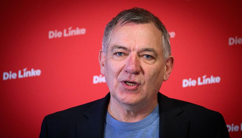 Jan van Aken hat seinen R&uuml;ckzug vom Parteivorsitz angek&uuml;ndigt. (Archivbild)