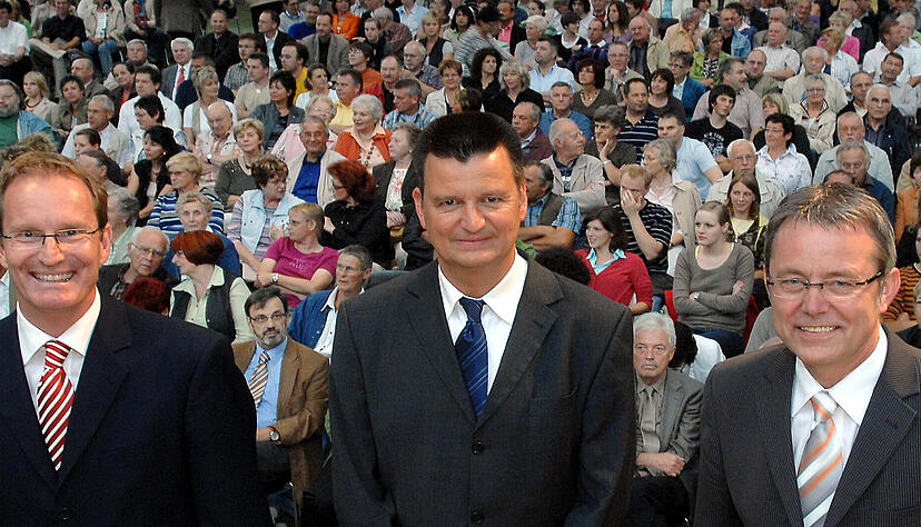 Vor der Oberbürgermeisterwahl 2008 in Neckarsulm: Die Kandidaten Joachim Scholz (von links), Ralf Merkle und Klaus Grabbe stellen sich beim Stimme-Forum den Fragen der Redakteure. Foto:  Dittmar Dirks