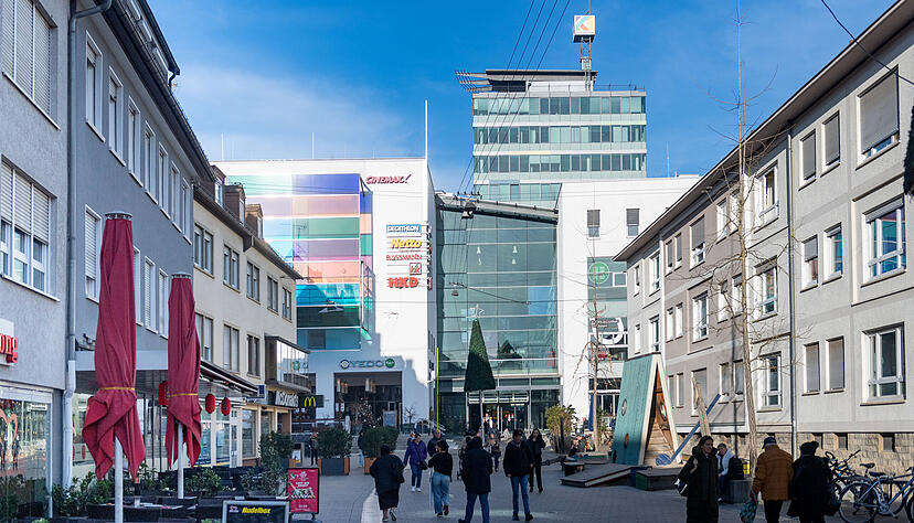 Wer ins Kino oder Theater will und im K3-Parkhaus parken möchte, muss aktuell womöglich mehr Zeit mitbringen – oder sogar auf andere Parkhäuser ausweichen. Wer ins Kino oder Theater will und im K3-Parkhaus parken möchte, muss aktuell womöglich mehr Zeit mitbringen – oder sogar auf andere Parkhäuser ausweichen.