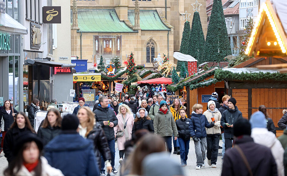 Der Heilbronner Weihnachtsmarkt bleibt nach dem Anschlag in Magdeburg geöffnet.