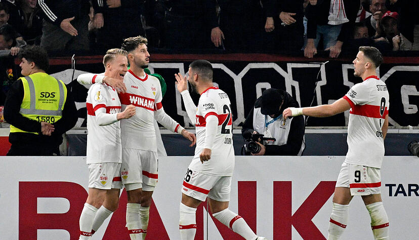 Chris Führich erlöste den VfB Stuttgart im DFB-Pokal gegen den 1. FC Kaiserslautern. Chris Führich erlöste den VfB Stuttgart im DFB-Pokal gegen den 1. FC Kaiserslautern.