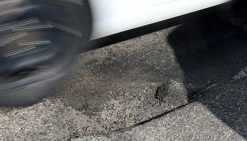Schlagl&ouml;cher in der Hohenloher Stra&szlig;e in Neckarsulm: Wird dies bald normal sein?