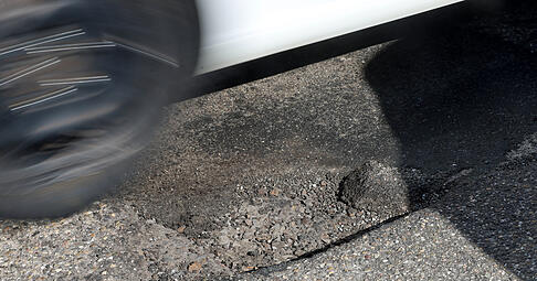 Schlagl&ouml;cher in der Hohenloher Stra&szlig;e in Neckarsulm: Wird dies bald normal sein?