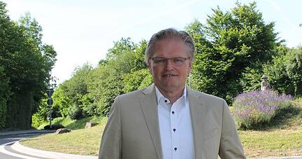 Michael Utz kandidiert für das Amt des Bürgermeisters. Beim Wohnraum setzt er nicht auf neue Baugebiete. Man könne auch den Bestand erweitern, sagt der Heilbronner.