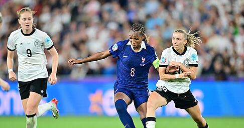 Grace Geyoro (M) wechselt nach England. (Archivbild)