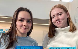 Sind mit der Berufswahl zufrieden: die Sch&uuml;lersprecher der Erzieherakademie Heilbronn, Eunike Schwarzkopf (links) und Isabel B&ouml;ckle.