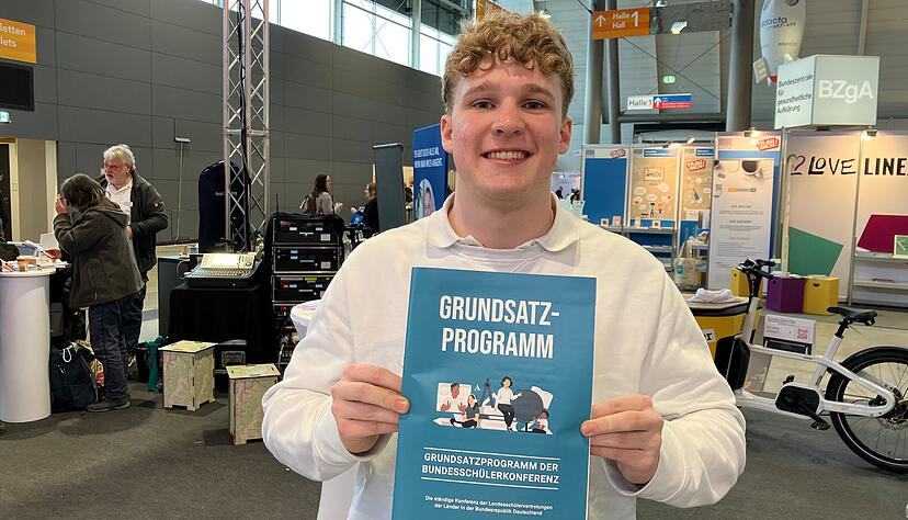 Quentin Gärtner aus Waiblingen-Beinstein ist Mitglied der Bundesschülerkonferenz und vertritt die Gruppe als International Officer im Ausland.