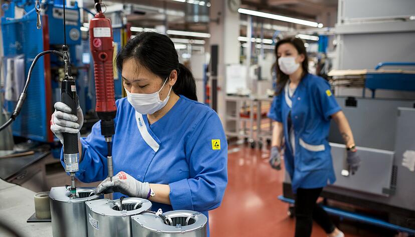 Auch in Mulfingen werden weiterhin effiziente L&uuml;fter produziert. 20 Millionen Euro werden am Standort investiert &minus; und noch viele weitere Millionen weltweit.
Foto: EBM-Papst