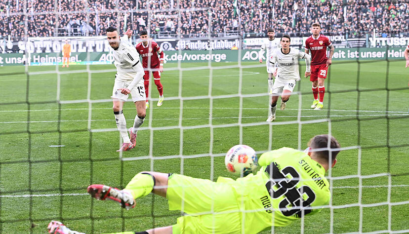 Alexander N&uuml;bel: Klar, wenn man &uuml;ber den VfB-Torwart spricht, muss der Elfmeter in der 13. Minute genannt werden, denn N&uuml;bel h&auml;lt. Hatte sonst nicht viel zu tun, aber diese Parade war wohl spielentscheidend. Dass am Ende auch noch die Null steht, spricht f&uuml;r einen guten N&uuml;bel-Sonntag. Note: 2