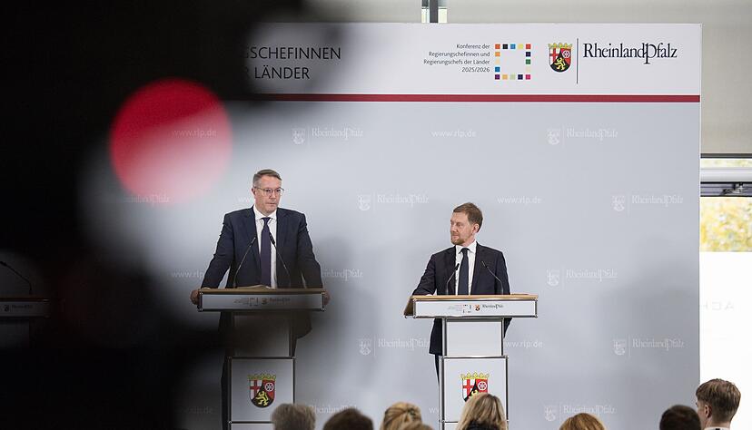 Der MPK-Vorsitzende und sein Vize sind sich einig, dass die Lage für die Wirtschaft in Deutschland herausfordernd ist. Der MPK-Vorsitzende und sein Vize sind sich einig, dass die Lage für die Wirtschaft in Deutschland herausfordernd ist.